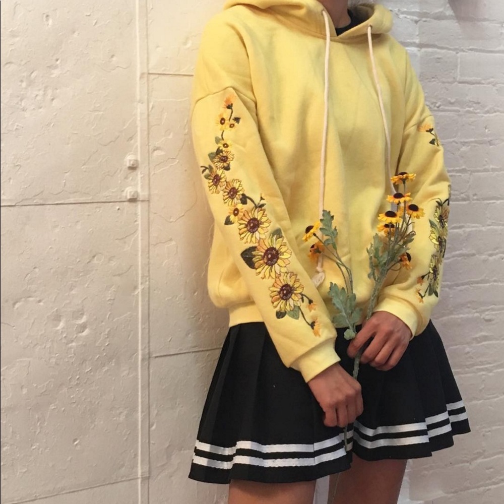Yellow sunflower embroidered vintage hoodie